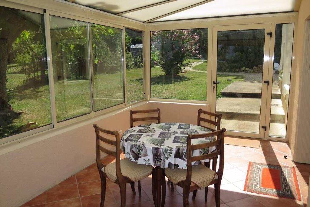 Les Petits Self Contained 2 Bedroom Apartment Molieres (Dordogne) Eksteriør billede