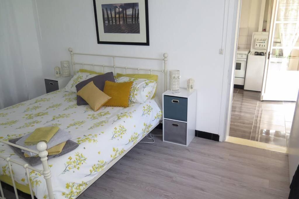 Les Petits Self Contained 2 Bedroom Apartment Molieres (Dordogne) Eksteriør billede