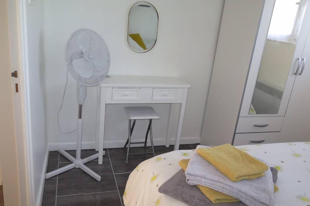 Les Petits Self Contained 2 Bedroom Apartment Molieres (Dordogne) Eksteriør billede