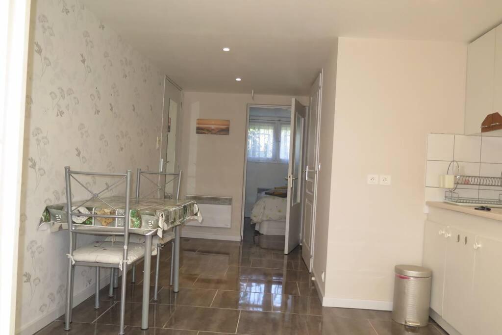 Les Petits Self Contained 2 Bedroom Apartment Molieres (Dordogne) Eksteriør billede