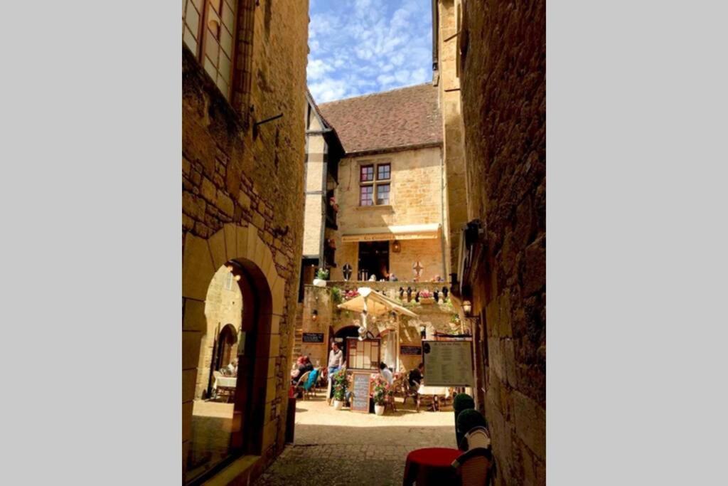 Les Petits Self Contained 2 Bedroom Apartment Molieres (Dordogne) Eksteriør billede